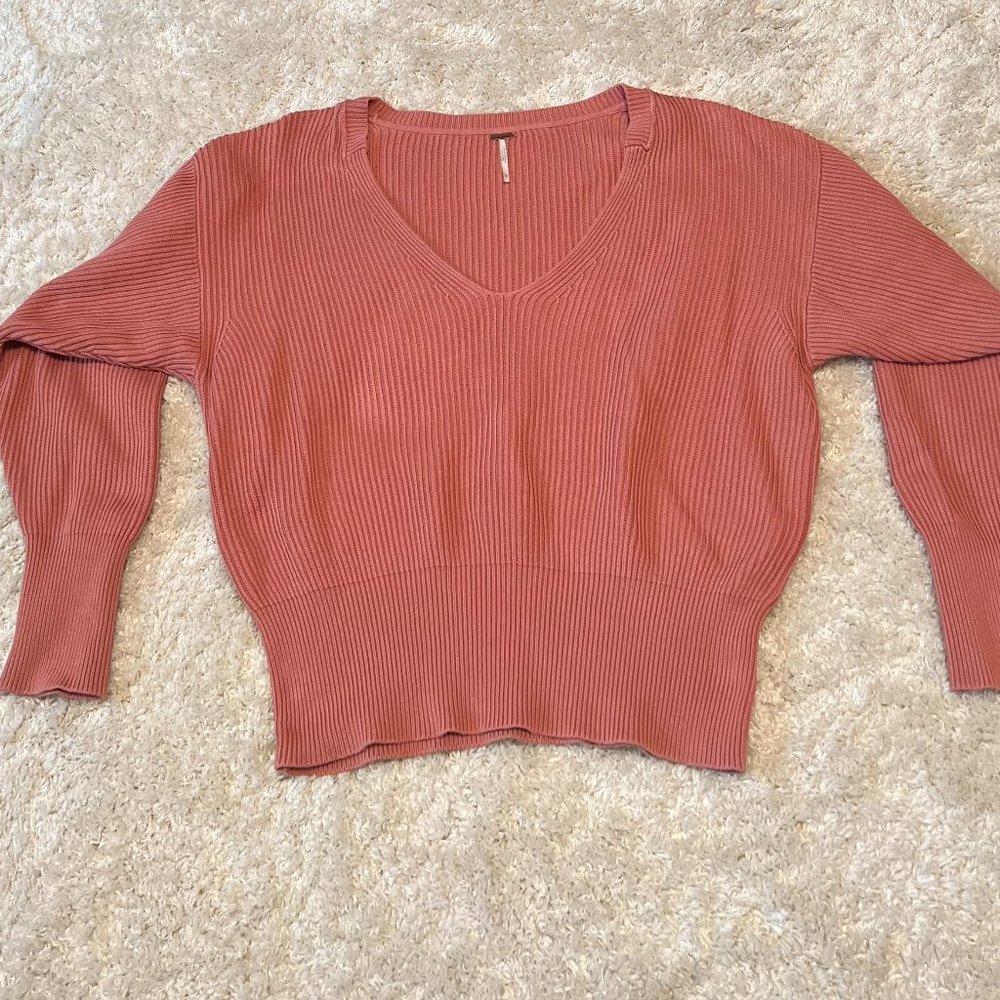 Free People Large Coral V-Neck Sweater
